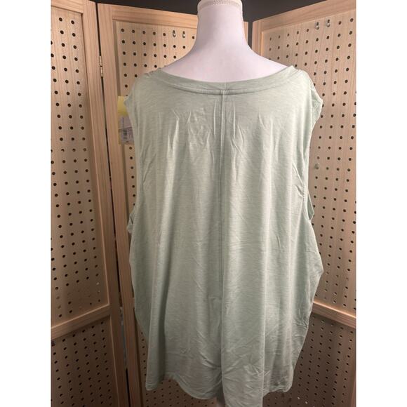Target Size 4X Set Of 5 All In Motion Tops NWT - Picture 9 of 15